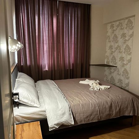 King Tamar N5 Appartement Tbilisi Buitenkant foto