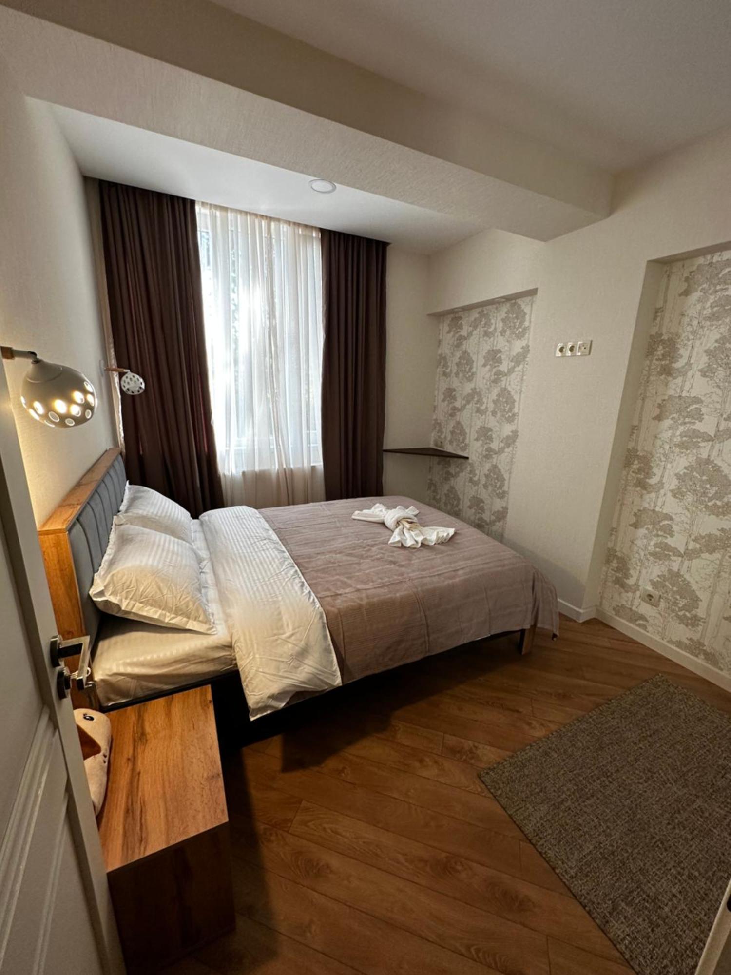 King Tamar N5 Appartement Tbilisi Buitenkant foto